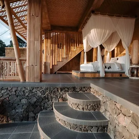 Makerti Bali~Bamboo House Villa Selat Exterior photo