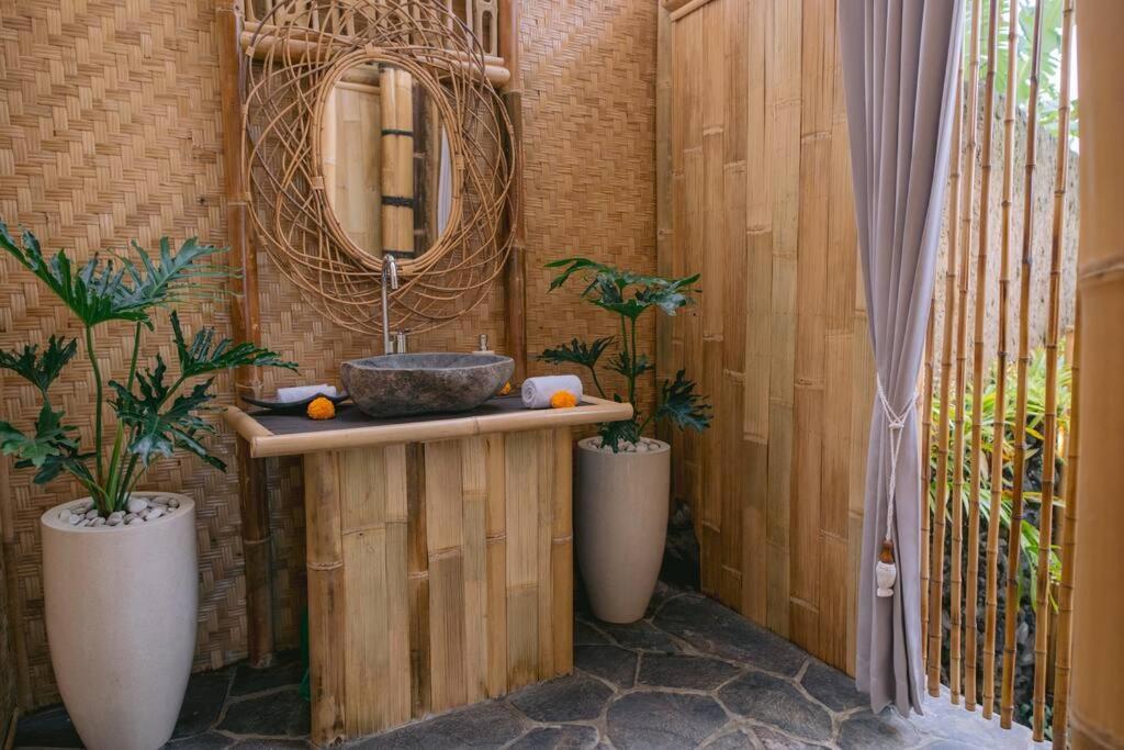 Makerti Bali~bamboo House Villa Selat